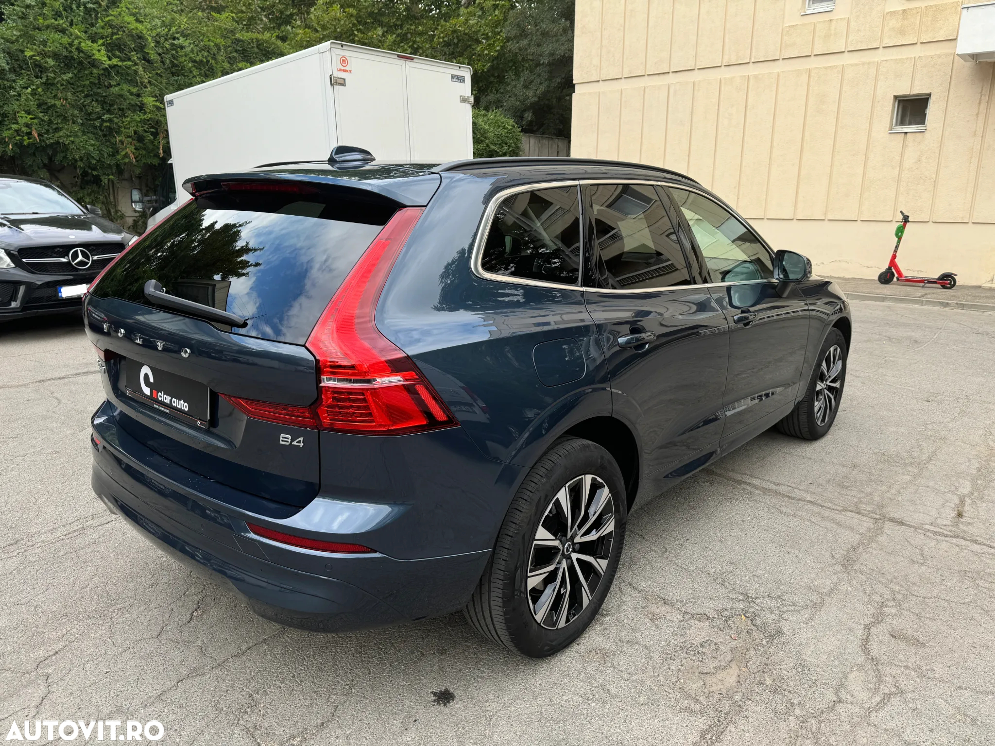 Volvo XC 60 B4 MHEV AT FWD Core - 6