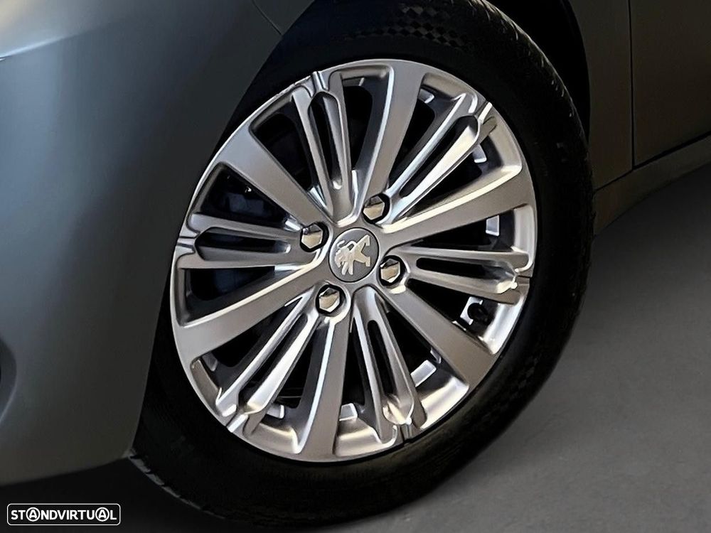 Peugeot 208 1.2 PureTech Signature - 9