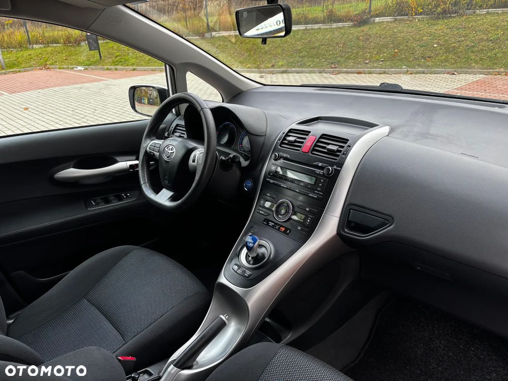 Toyota Auris 1.8 HSD Luna - 20