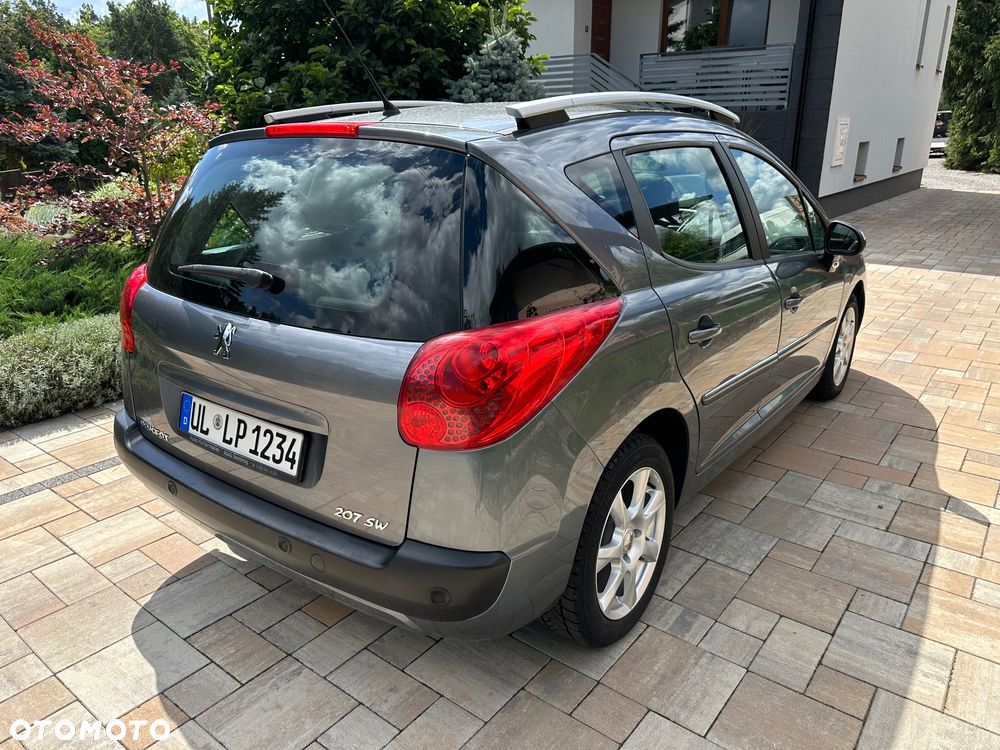 Peugeot 207 120 Automatik Premium - 25