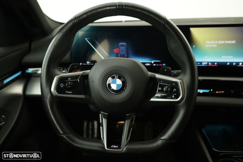 BMW 520 d Pack Desportivo M - 16