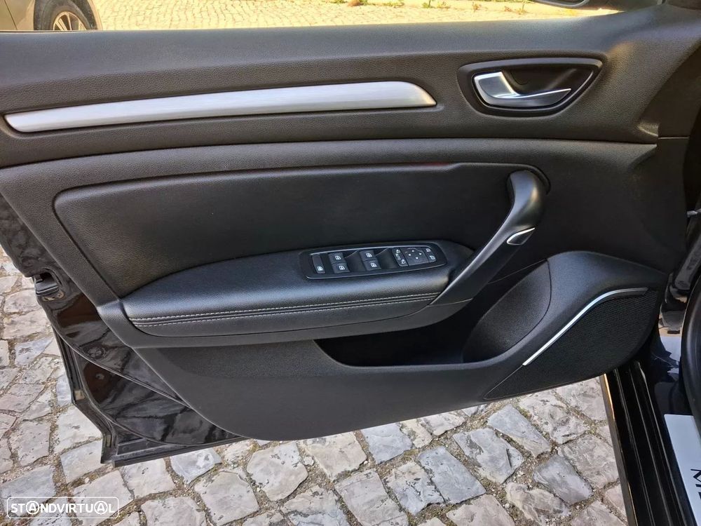 Renault Mégane Sport Tourer 1.5 dCi Dynamique S SS — fotografia 8