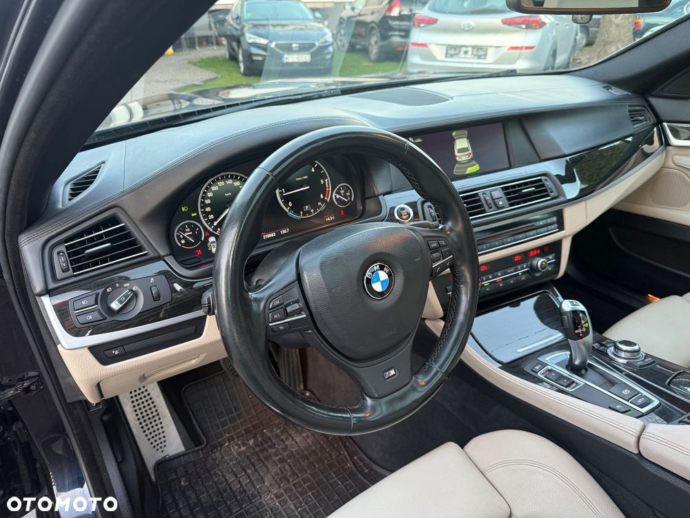 BMW Seria 5 525d Sport-Aut - 9
