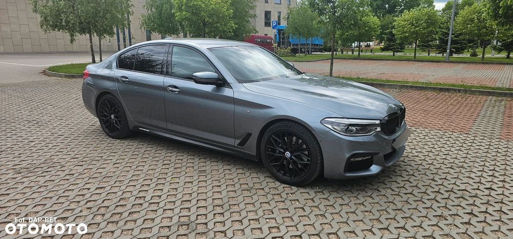 BMW Seria 5 530i xDrive M Sport sport - 2