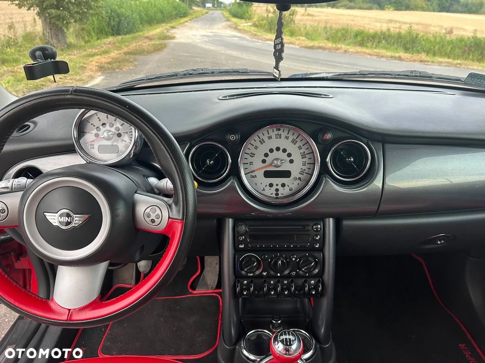 MINI Cooper Standard - 5