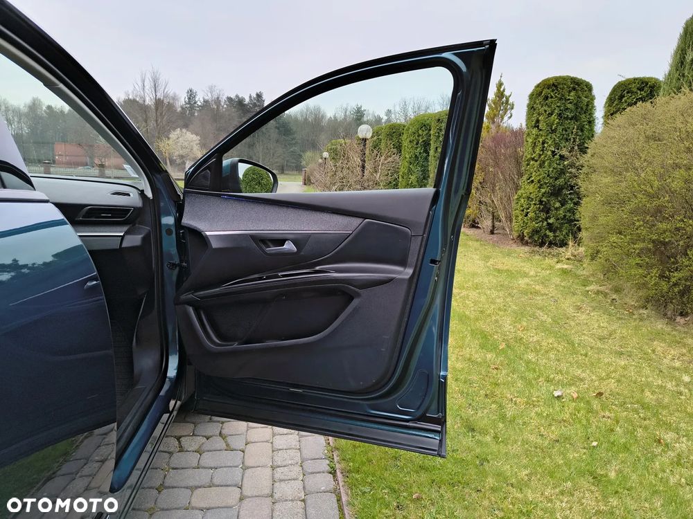 Peugeot 5008 - 24