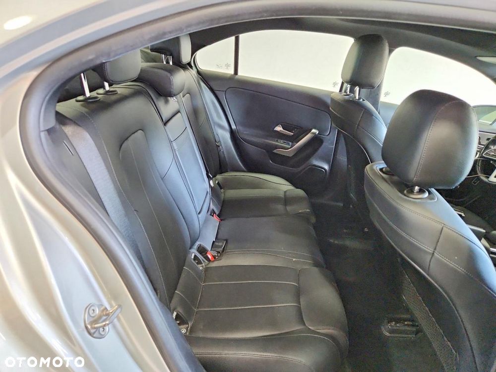 Mercedes-Benz Klasa A 220 4Matic 7G-DCT - 11