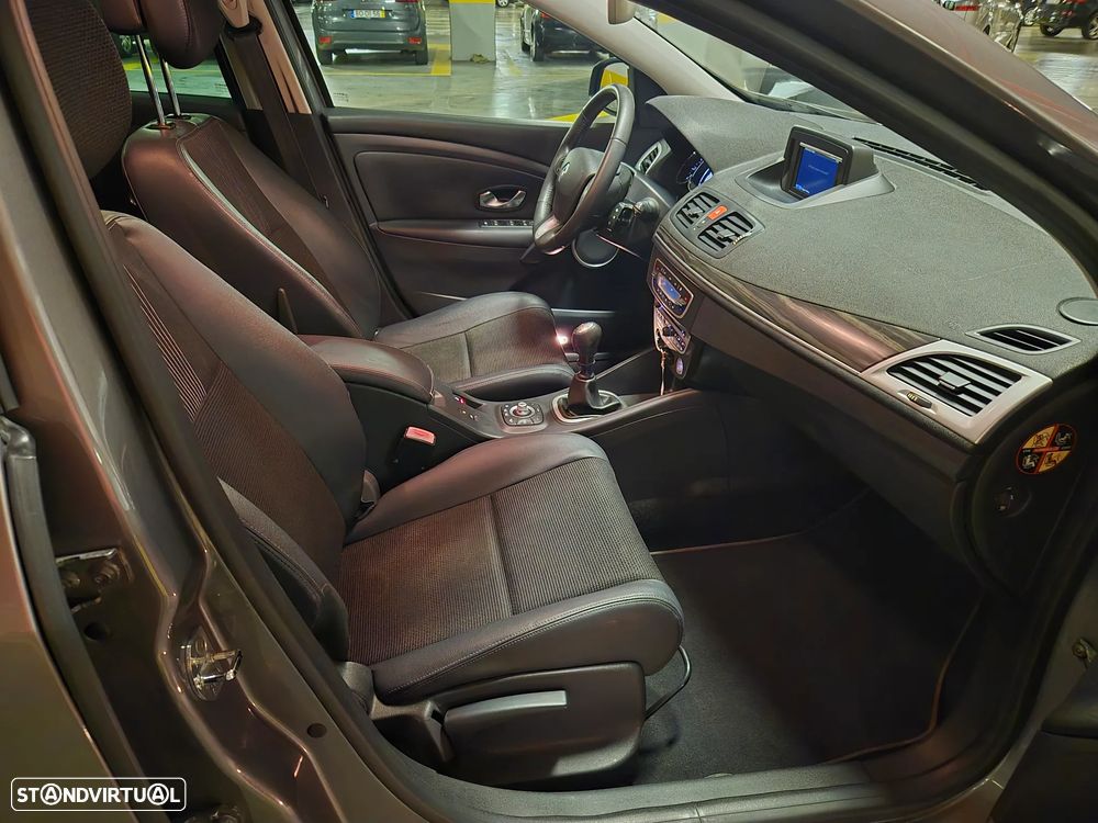 Renault Mégane Sport Tourer 1.5 dCi Dynamique S CO2 Champion - 31