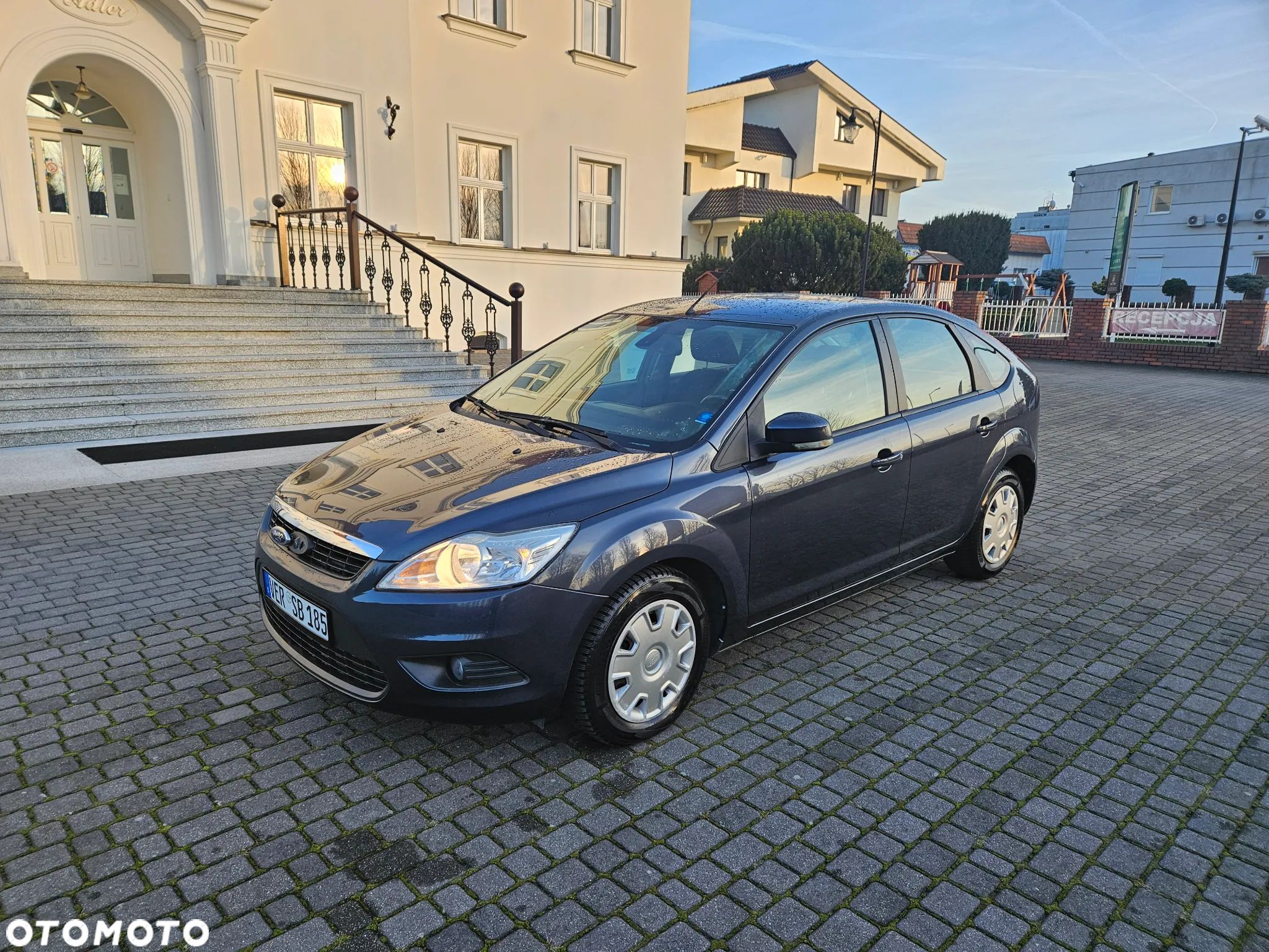 Ford Focus 1.6 Ghia - 1