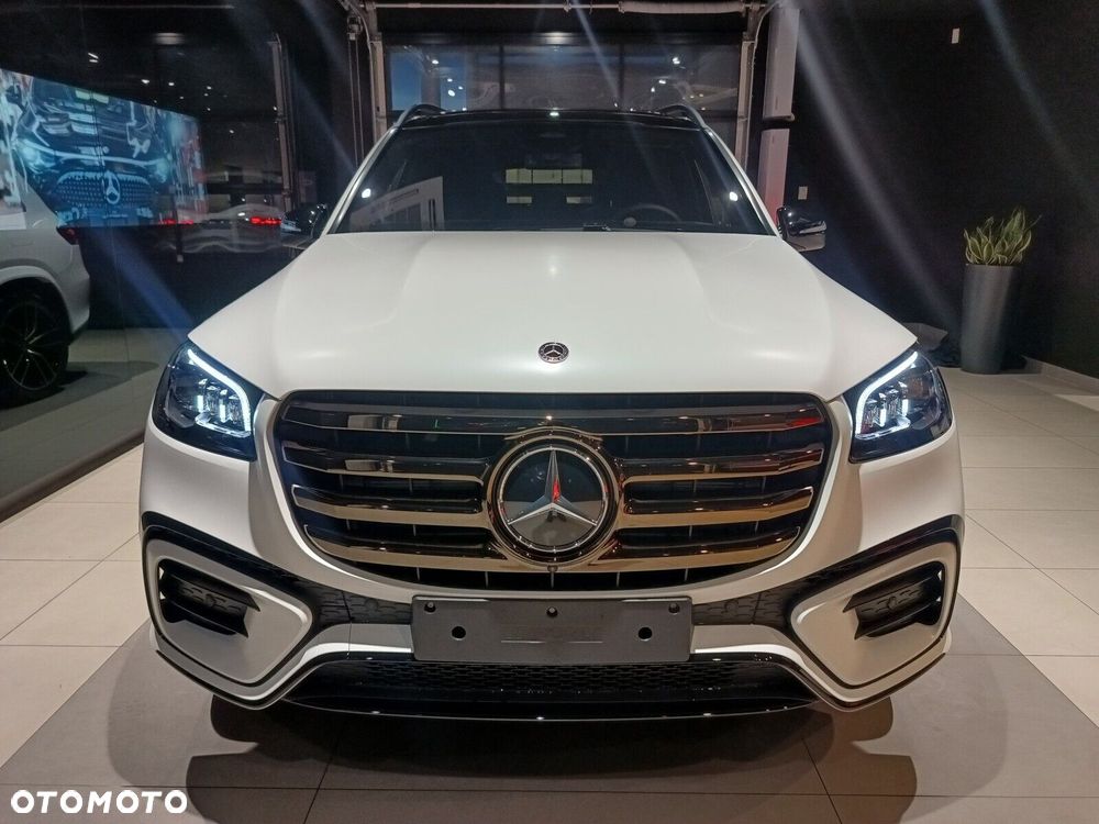 Mercedes-Benz GLS - 2