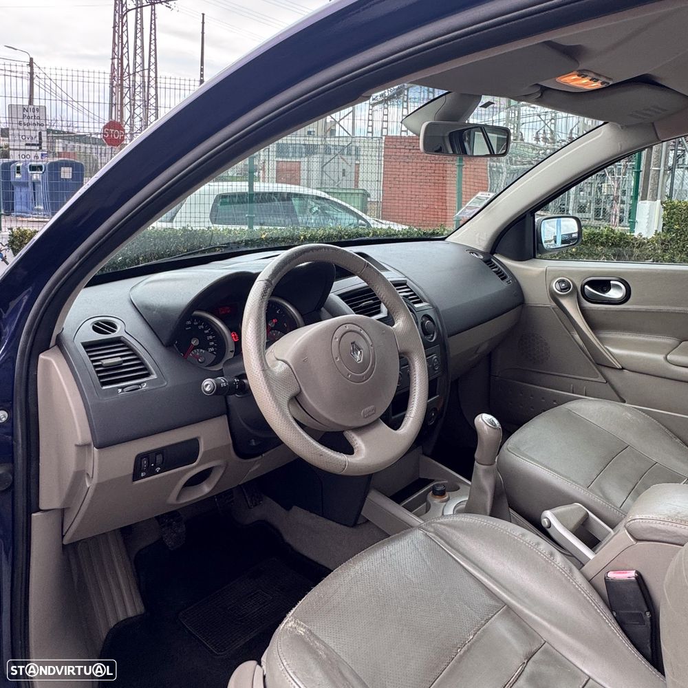 Renault Mégane 1.5 dCi Confort Authentique - 8