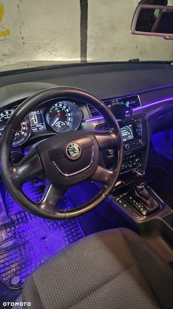 Skoda Superb 2.0 TDI Ambition DSG - 7