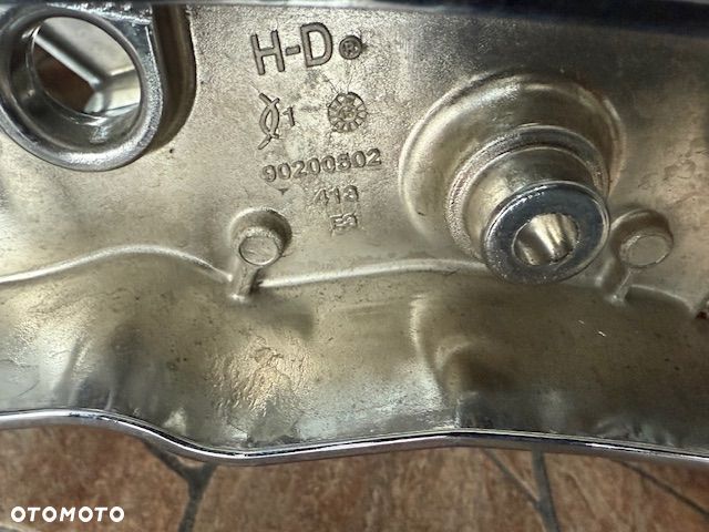 Wspornik prawy i lewy błotnika Harley Touring - 7