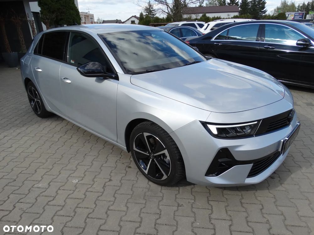 Opel Astra 1.5 D Automatik Ultimate - 26