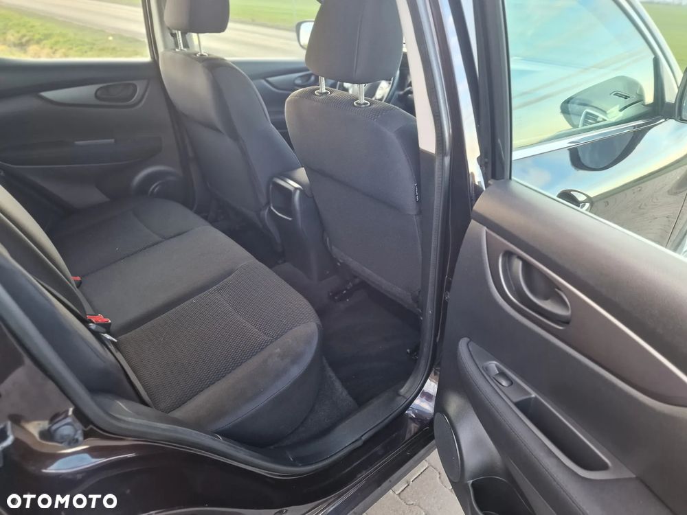 Nissan Qashqai 1.2 DIG-T N-Connecta - 24