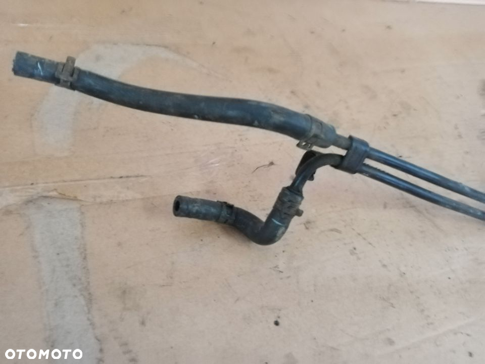 Przewody rurki paliwa VW Passat B5 8D0203523C 3B0203513 - 2