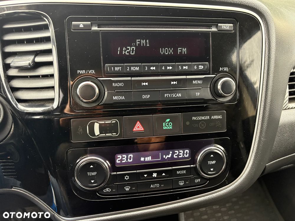 Mitsubishi Outlander 2.0 Invite + 2WD - 8