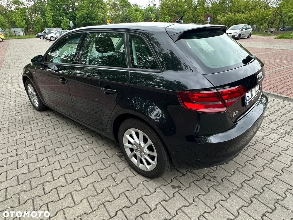 Audi A3 Sportback 1.6 TDI Attraction - 8