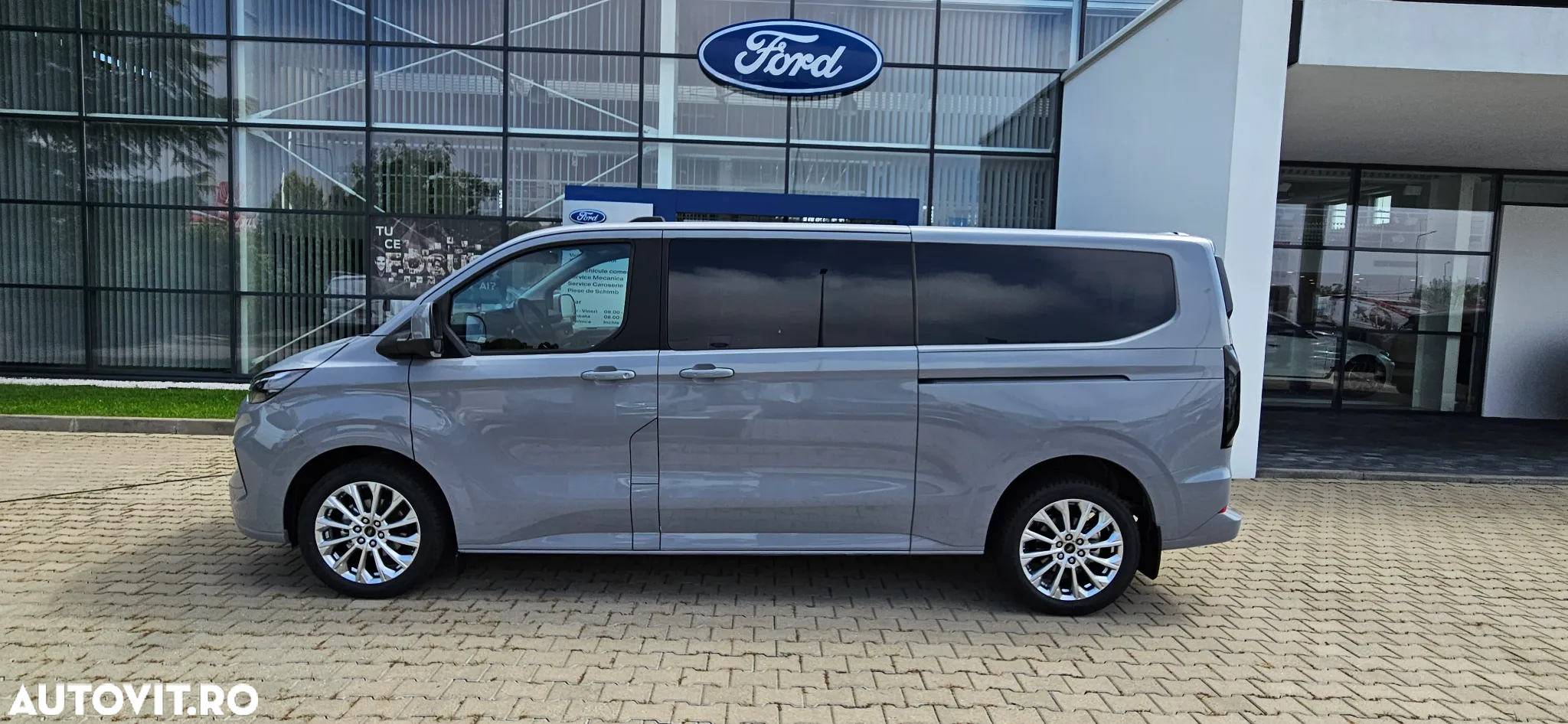 Ford Tourneo Custom Bus 320S 2.0 EcoBlue 170 CP 8AT L1H1 AWD Titanium X - 2