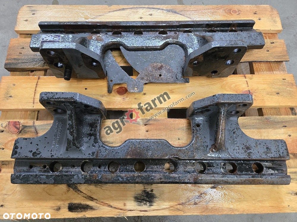 Konsola zaczepu Massey Ferguson 8740, 7715, 7716 - 1