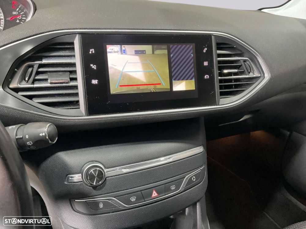 Peugeot 308 - 6