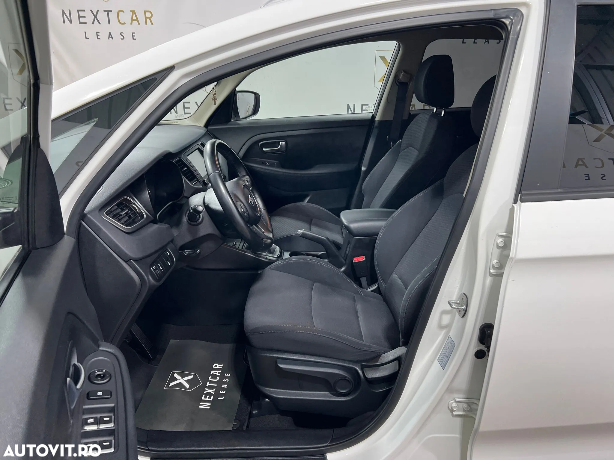 Kia Carens 1.7 DSL Family - 10