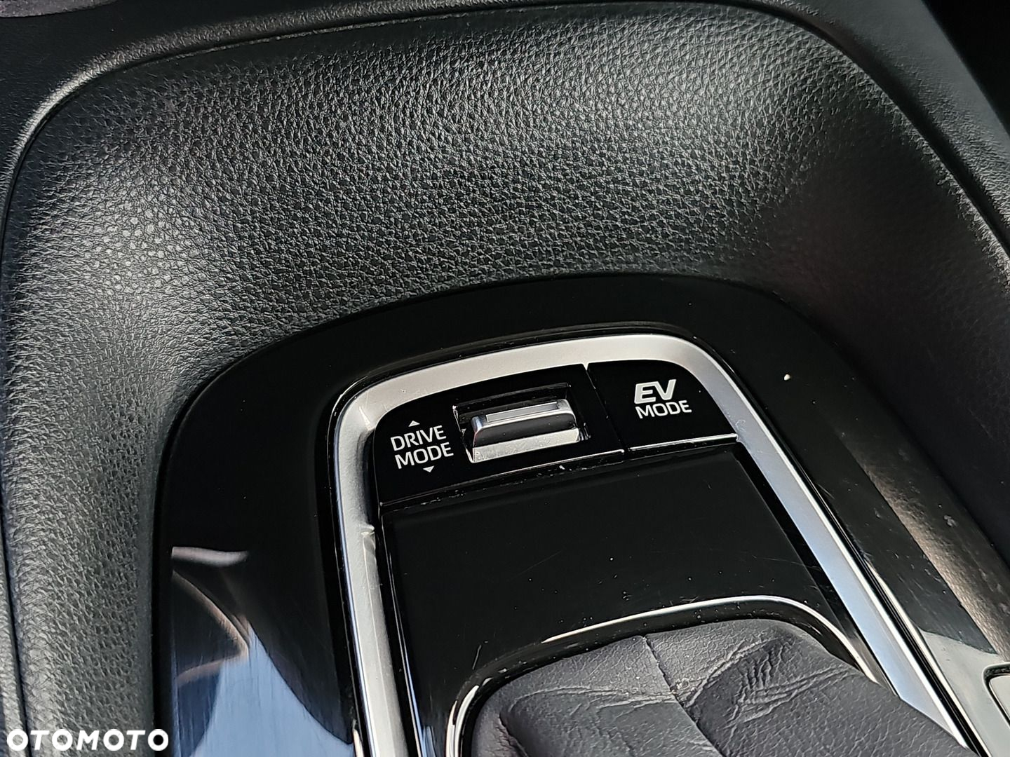 Toyota Corolla - 23