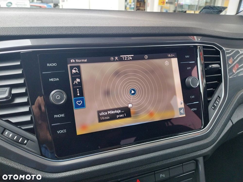 Volkswagen T-Roc - 24