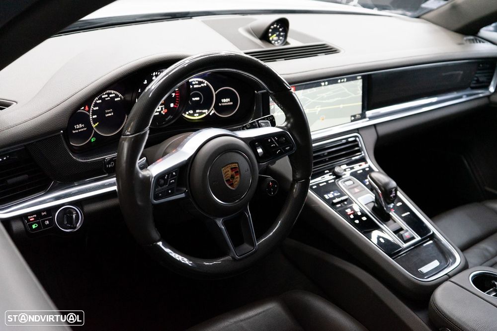 Porsche Panamera Sport Turismo 4 E-Hybrid - 6