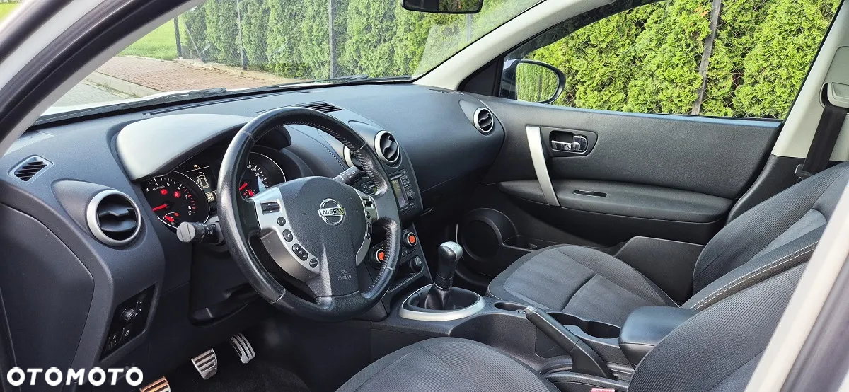 Nissan Qashqai 1.6 visia - 12