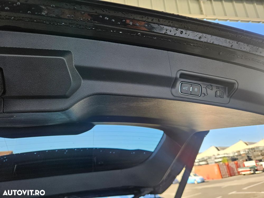 Ford Explorer 3.0 PHEV Platinum - 23