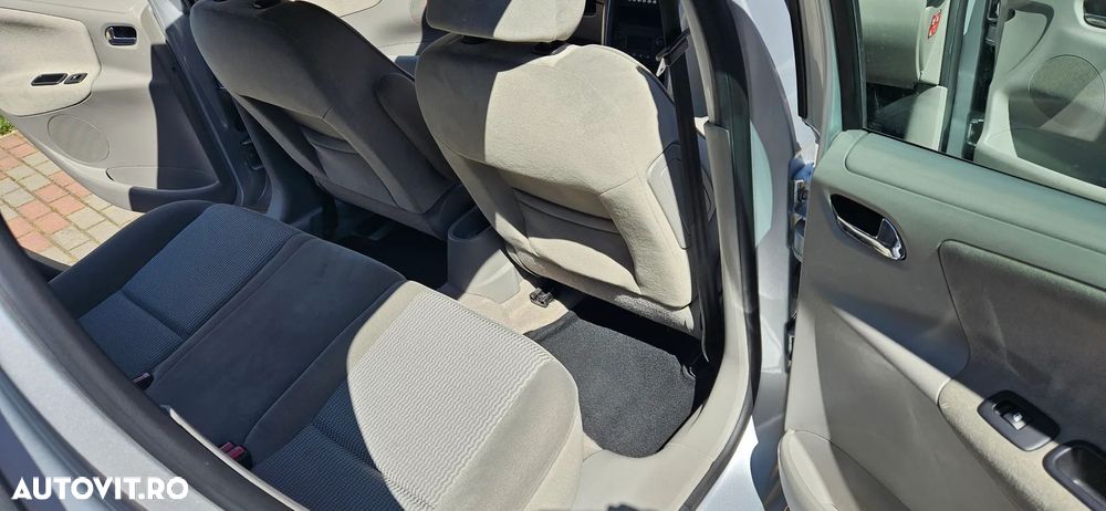 Peugeot 207 1.6E Sport Pack - 11