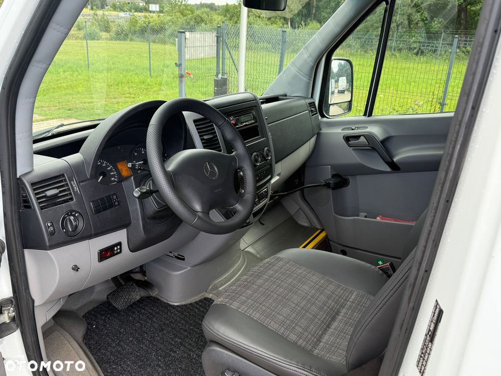 Mercedes-Benz Sprinter 516 24 miejsca - 13