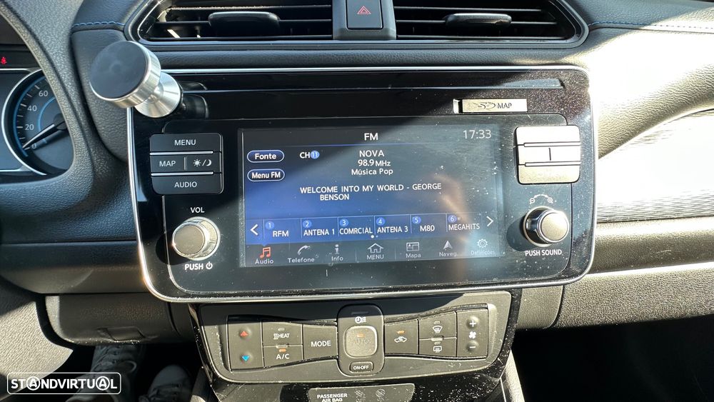 Nissan Leaf N-Connecta - 38