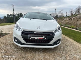 Peugeot 208 1.2 PureTech GT Line - 6