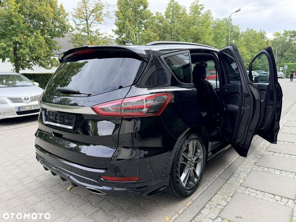 Ford S-Max - 19