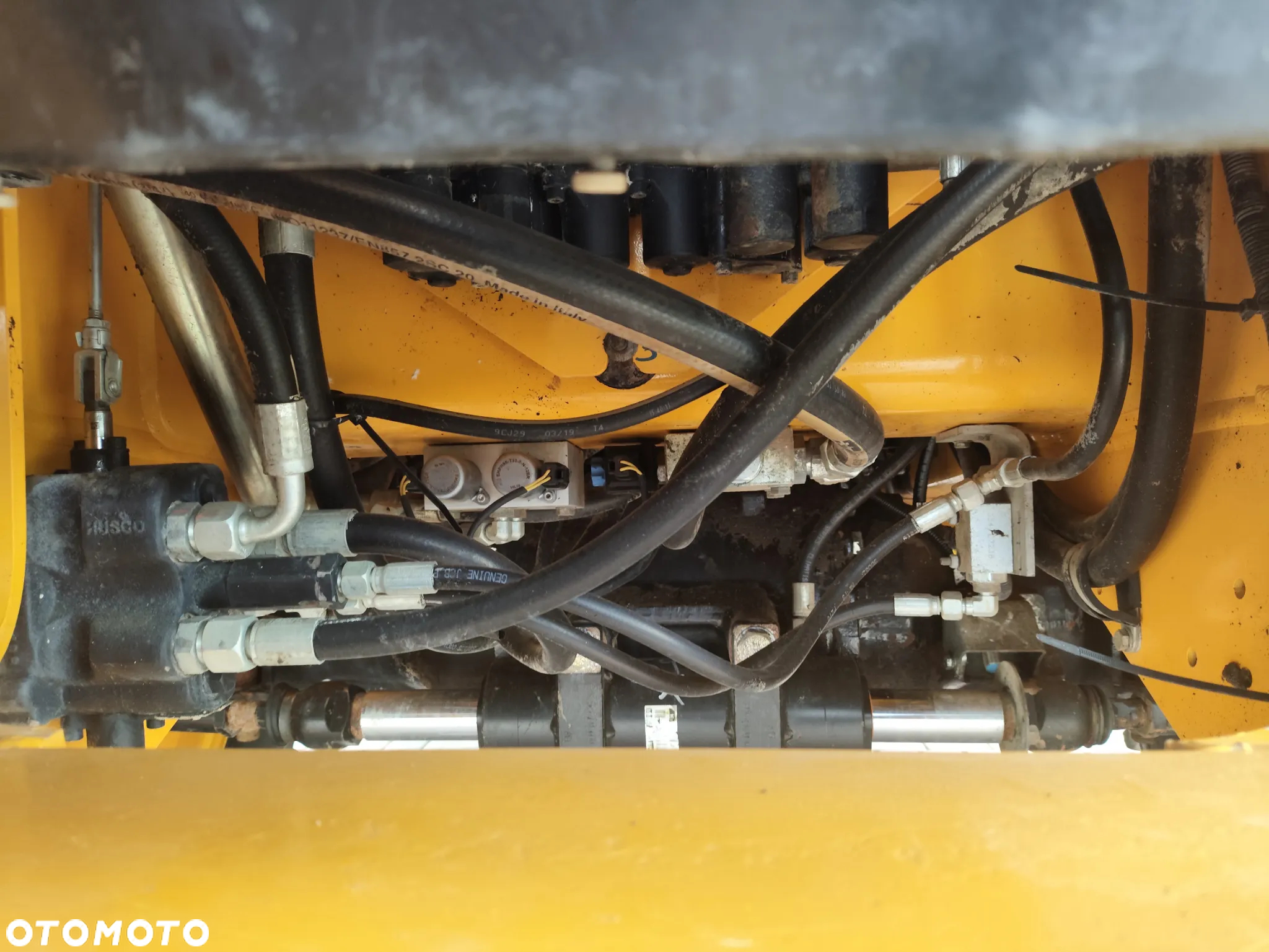 JCB 4CX / RÓWNE KOŁA / TORQUELOCK / POWERSHIFT / SPROWADZONA / - 19