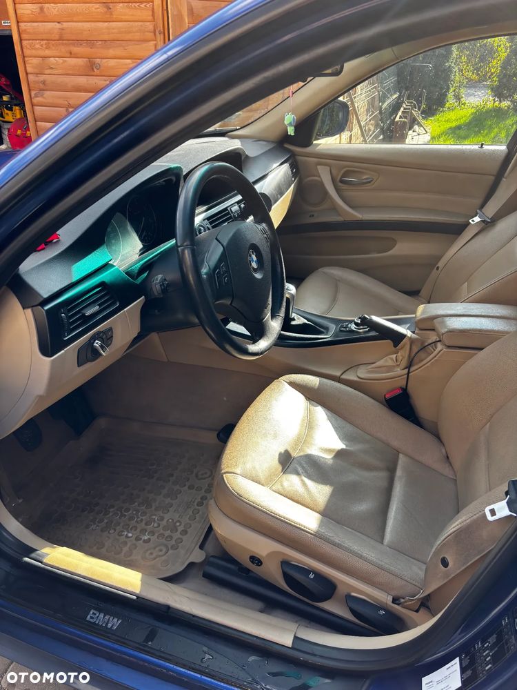 BMW Seria 3 318d - 10