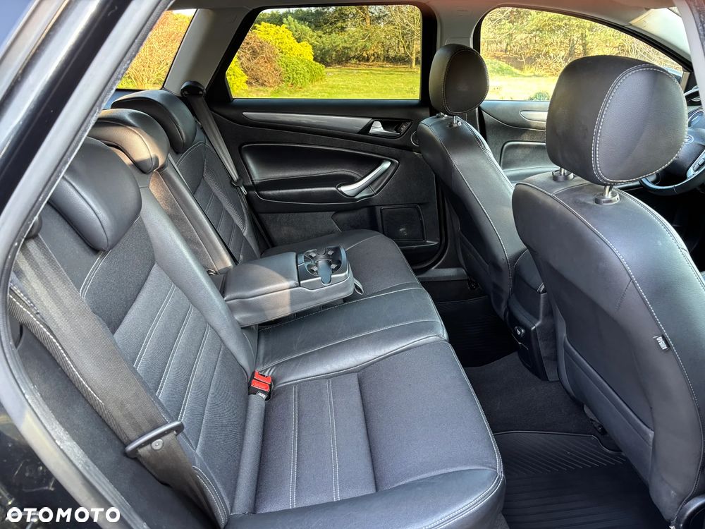 Ford Mondeo 2.0 TDCi Champions Edition - 23