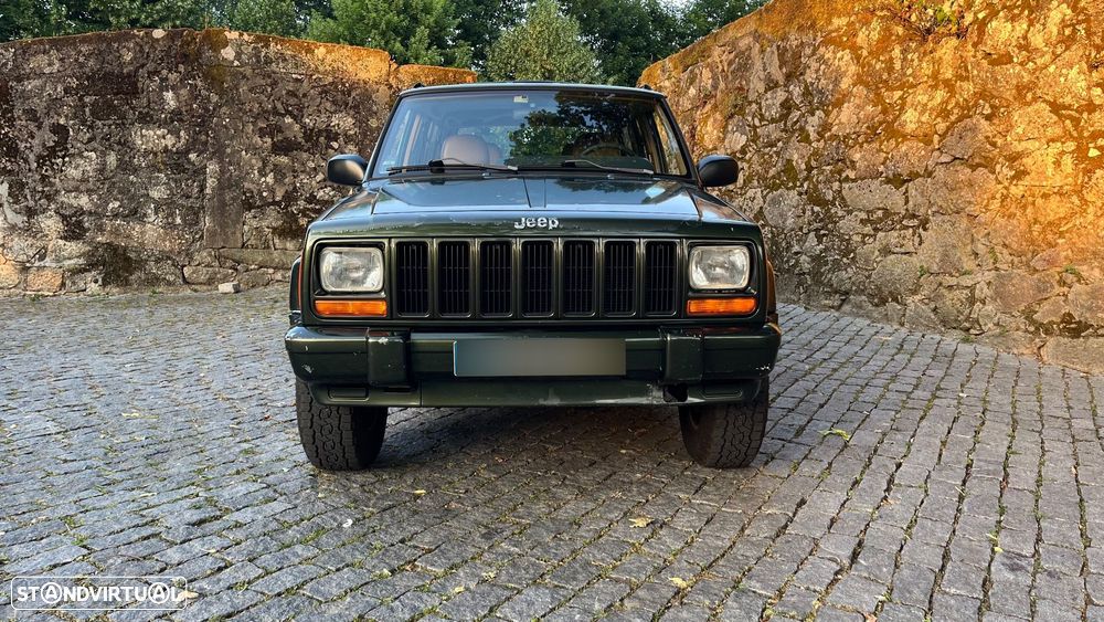 Jeep Cherokee - 5