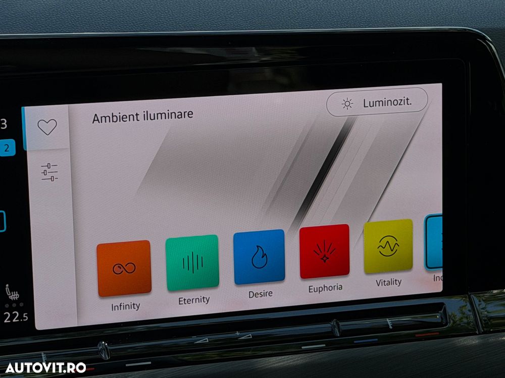 Volkswagen Golf 1.4 eHybrid OPF DSG Style - 32