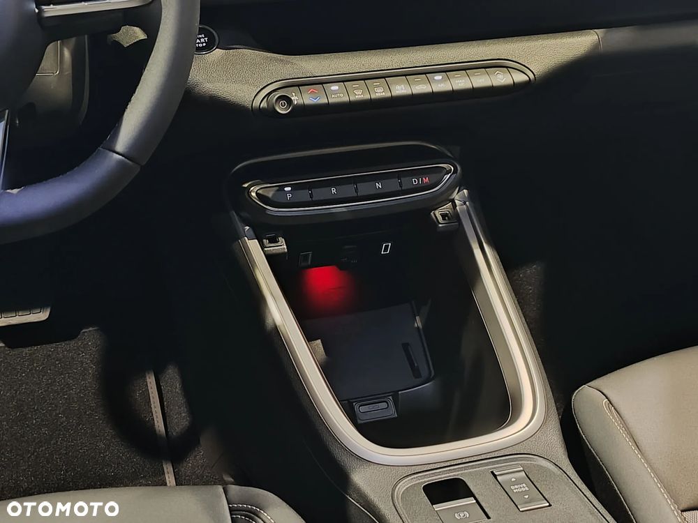 Jeep Avenger 1.2 T3 mHEV Overland 4xe eDCT6 - 16