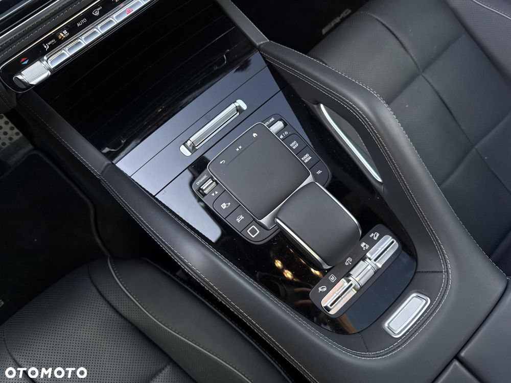 Mercedes-Benz GLS - 16