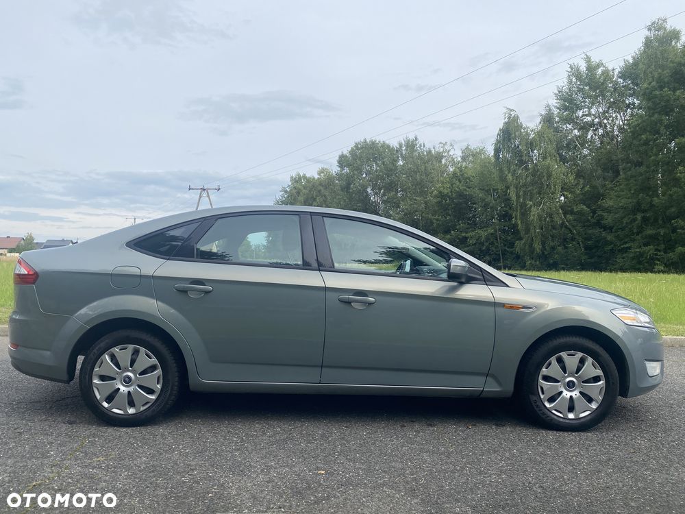 Ford Mondeo 2.0 Ambiente - 4