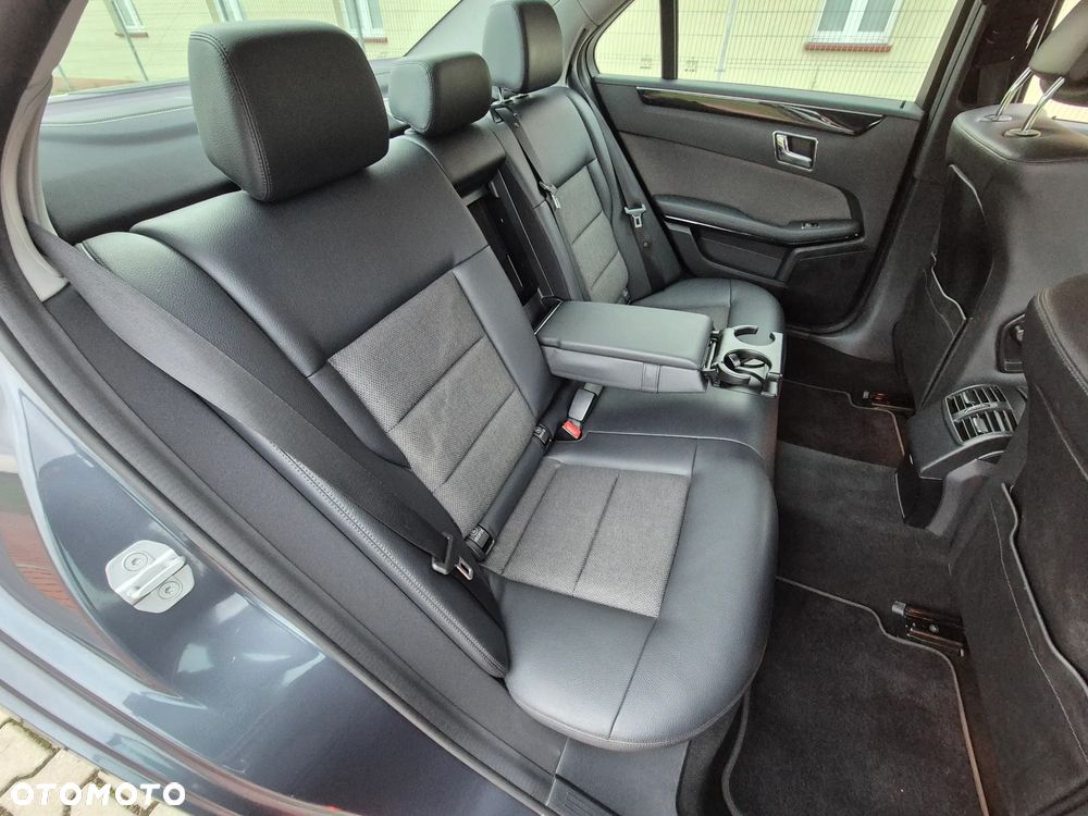 Mercedes-Benz Klasa E 200 CGI BlueEFFICIENCY Automatik Avantgarde - 37