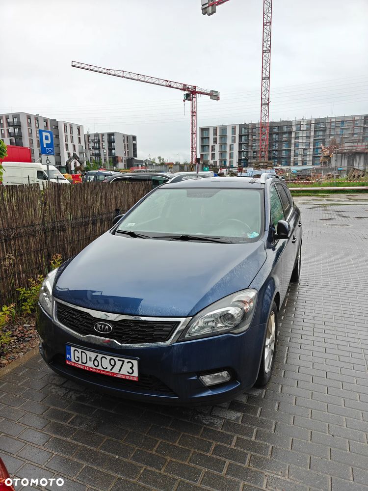 Kia Ceed 2.0 crdi Optimum - 1