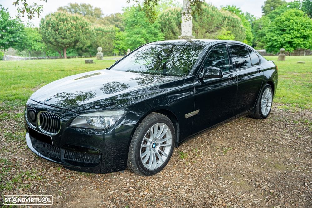 BMW 740 d Pack M - 1