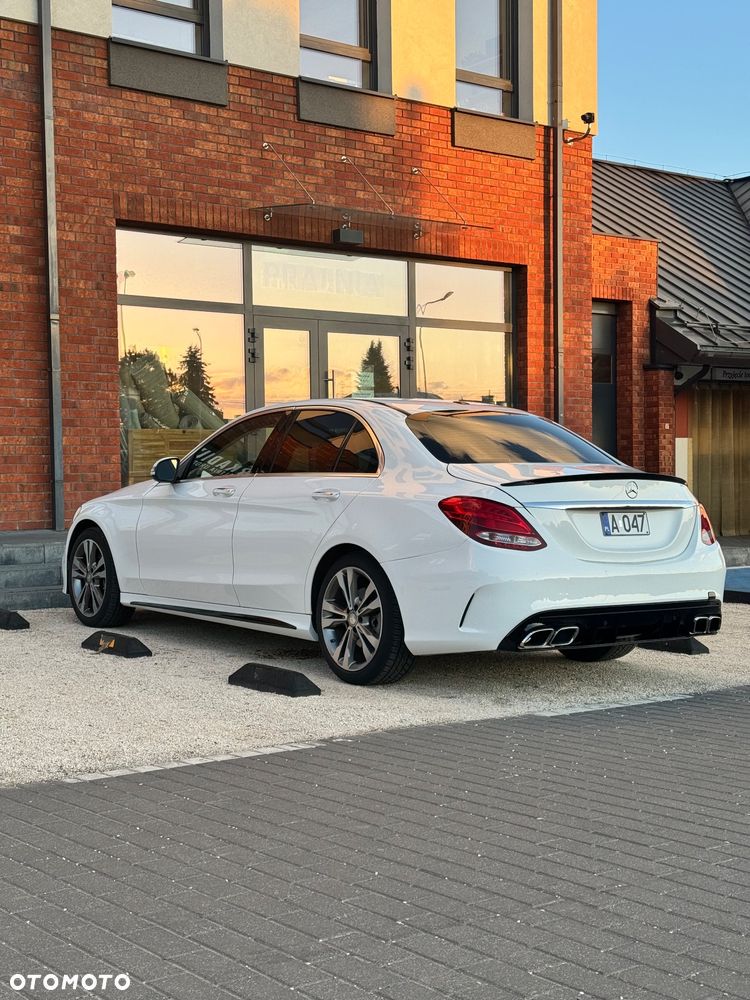 Mercedes-Benz Klasa C 300 7G-TRONIC - 5