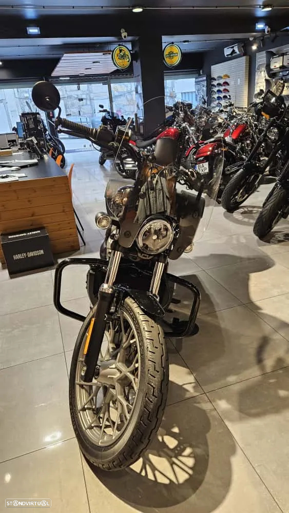 Harley-Davidson Sportster Nightster Special - 9