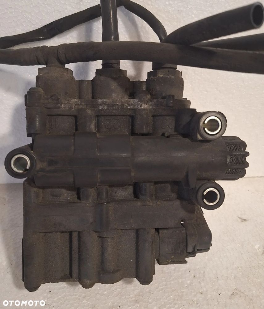 ELEKTROZAWÓR PODUSZEK ECAS MERCEDES ACTROS MP4 A0013271425 WABCO 4728900210 - 2
